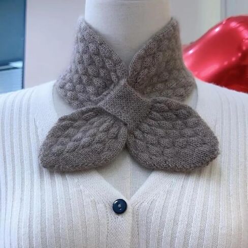 Knit Triangle Scarf for Women Knitted Pull Through Mini Scarf Y2k Neckerchief Fisherman Aesthetic Accessories in Saudi Arabia