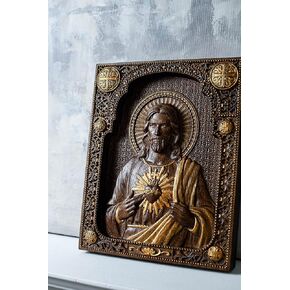Sacred Heart of Jesus Wood Carved Catholic Icon of Our Lord Jesus - 7x9 inches - Christian Gift Religious Wall Hanging Art Work