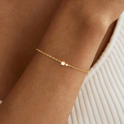 Pearl Bracelets for Women - 14K Gold Plated Bracelets Cute Pearl Jewelry as Wedding Bridesmaid Gifts, Beach Summer Prom Jewelry Birthday Accessories in Saudi Arabia