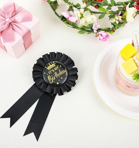 زر عيد ميلاد، دبابيس شريطية لعيد الميلاد من الساتان الأسود للرجال "It's My Birday" شارة شريطية بأزرار للرجال والنساء، ديكورات مثالية للحفلات، ممتعة واحتفالية in Saudi Arabia