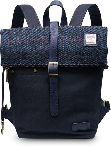 حقيبة ظهر من القماش Islander Harris Tweed مع غطاء كلاسيكي وحافظة للكمبيوتر اللوحي (12.99 بوصة × 12.99 بوصة × 5.11 بوصة) (Navy TT) in Kuwait