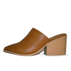 تسعى شركة Matt and NAT Women's Griffintown إلى الحصول على بغل نباتي in Kuwait