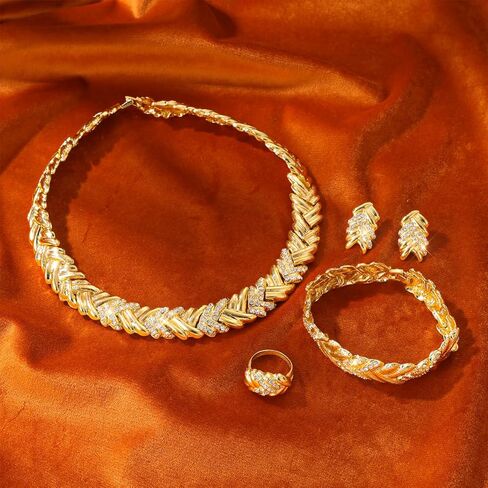 Fashion Crystal Jewelry Set Gold Plated Jewelry for Women Rhinestone Clear Crystal Necklace Earrings Accessories Gifts in Saudi Arabia