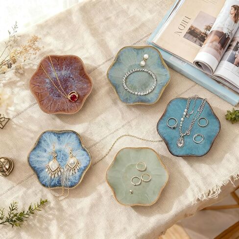 30 قطعة من طبق خاتم اللوتس السيراميكي الملون مقاس 4.5 بوصة منظم مجوهرات، 10 ألوان لحفلات الزفاف وحفلات الزفاف، حامل القرط، وعاء المفاتيح، ديكور مدخل المنزل in Kuwait