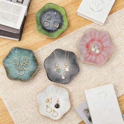 30 قطعة من طبق خاتم اللوتس السيراميكي الملون مقاس 4.5 بوصة منظم مجوهرات، 10 ألوان لحفلات الزفاف وحفلات الزفاف، حامل القرط، وعاء المفاتيح، ديكور مدخل المنزل in Kuwait