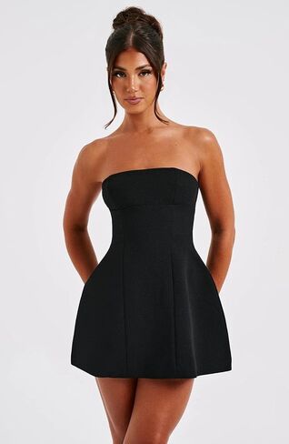 Elegant Black Strapless Mini Dress for Women, Classic A-Line Cocktail Party Dress, Sleek Evening Attire for Special Occasions in Saudi Arabia