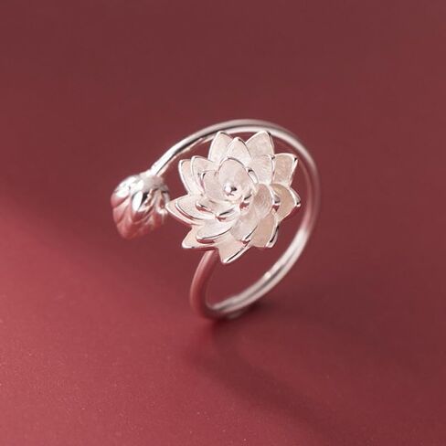 Elegant Lotus Flower Adjustable Open Band Ring, Delicate Floral Design Minimalist Jewelry for Women, Nature-Inspired Stackable Ring, All-Season Everyday Wear for Girlfriend and Friends in Saudi Arabia