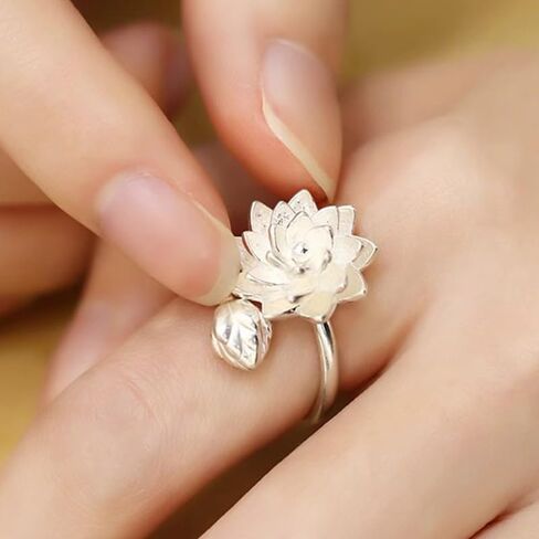 Elegant Lotus Flower Adjustable Open Band Ring, Delicate Floral Design Minimalist Jewelry for Women, Nature-Inspired Stackable Ring, All-Season Everyday Wear for Girlfriend and Friends in Saudi Arabia