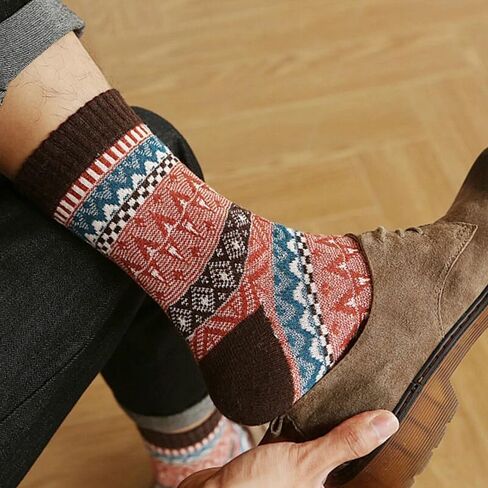5 Pairs Thick Socks for Men - Winter Warm Thermal Hiking Socks, Nordic Vintage Crew Socks for Men, Breathable & Cozy in Kuwait