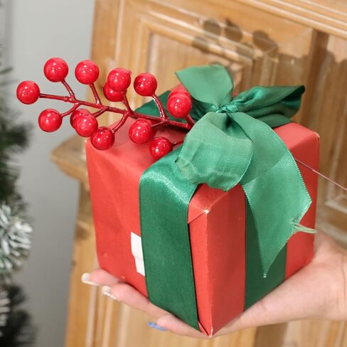 5Pcs Christmas Tree Decorations, Artificial Red Berry Stems, Red Berries Christmas Decor Crafts Wedding Holiday Season Winter Home Decor (8 Fruits, 21x5cm) in Saudi Arabia