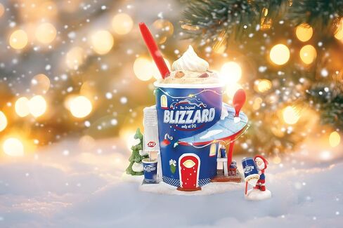 القسم 56 North Pole Village Dairy Queen تتنبأ بمبنى مضاء بعاصفة ثلجية ومجموعة تمثال، 8.07 بوصة، متعدد الألوان in Kuwait