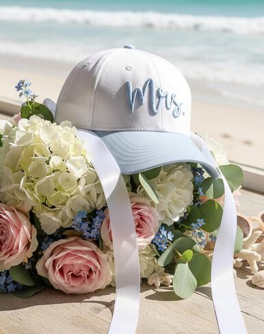 InnoBeta Bride Gifts Mrs. قبعة زفاف للرجال والنساء - قبعة مطرزة من القطن المغسول قابلة للتعديل - هدية من صديق - شيء أزرق in Kuwait