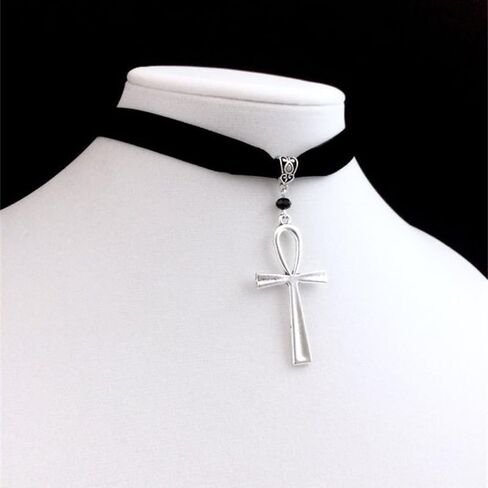 Choker Necklace for Women Black Choker Velvet Heart Necklaces Cross Gothic Chokers Punk Classic Rose Jewelry Christmas Accessories in Saudi Arabia