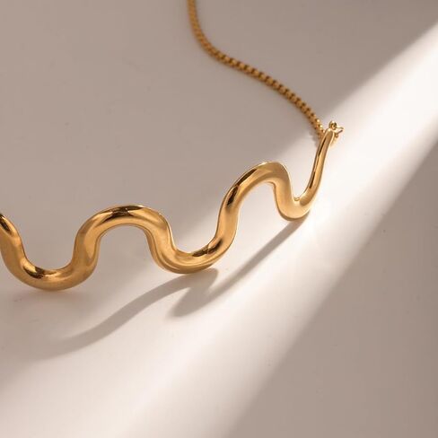 Luxurious Gold-Plated Wavy Choker Necklace for Women, 18K Gold-Plated Stainless Steel, Modern, Bold and Elegant Statement Choker Necklace for Women - Hypoallergenic, Tarnish-Resistant, Perfect for Everyday Wear and Special Occasions in Saudi Arabia