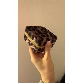 Portable Leopard Print Travel Jewelry Box, Small Organizer Case for Necklaces, Rings, Earrings (咖色豹纹) in Saudi Arabia