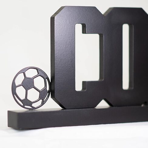 هدية مدرب كرة القدم. تأتي اللافتة مع صندوق هدايا بإغلاق مغناطيسي وقلم تحديد دائم. هدية تقدير الفريق رائعة للمدربين in Kuwait