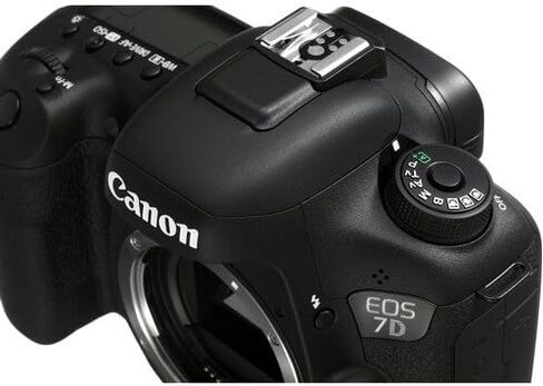 عدسة سيجما 35 ملم F1.4 DG HSM Art لحزمة Canon EF مع كاميرا Canon EOS 7D Mark II DSLR (الهيكل فقط) + المزيد (الإصدارات الدولية) in Saudi Arabia