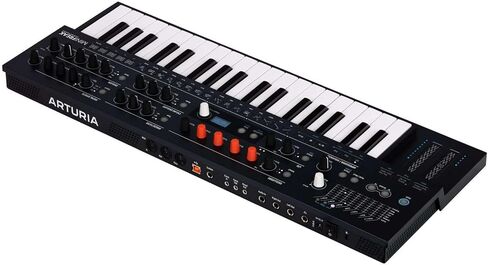 حزمة مركب هجين Arturia MiniFreak مكونة من 37 مفتاحًا مع سماعات رأس مغلقة من الخلف، ودواسة مستدامة، وMIDI، وكابلات TRS مقاس 1/4 بوصة (7 قطع) in Kuwait
