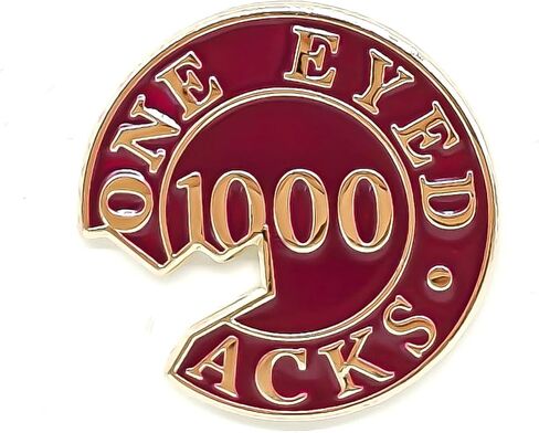 دبوس مطلي بالمينا من One Eyed Jacks Poker Chip Twin Peaks - سلسلة التعاون - دبوس طية صدر السترة من المينا - شارة مطلية للملابس والحقائب والأشرطة in Saudi Arabia