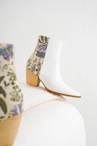 Women's Floral Block Heel Booties Ankle Boots Cowboy Boots Cowgirl Boots Pointed Toe Boots Stacked Block Heel Boots in Saudi Arabia