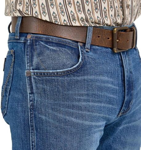 Wrangler Western Mens Retro Slim Straight HO 25 30x32 in Saudi Arabia
