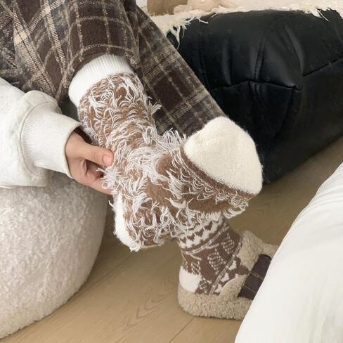 5 Pairs Wool Socks for Women - Winter Thick Boot Cozy Crew Vintage Soft Calf Knit Warm Socks Gifts in Saudi Arabia