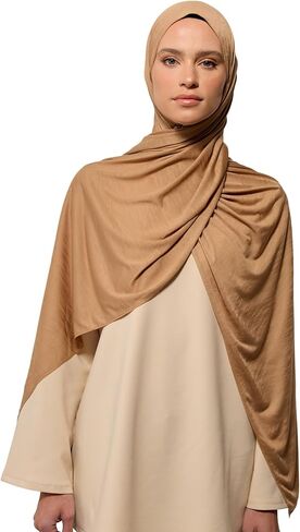 حجاب تركي من HoM، 100% من القماش الطبيعي الفاخر، شالات ناعمة قابلة للتنفس مع لمعان ميرسيريزد in Kuwait