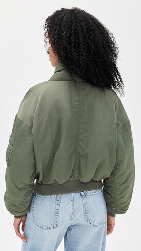 سترة طيران نسائية بياقة شال من Alpha Industries in Saudi Arabia
