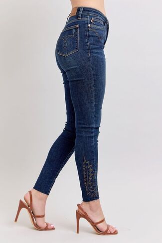 Judy Blue Embroidered High Rise Skinny Jeans in Saudi Arabia