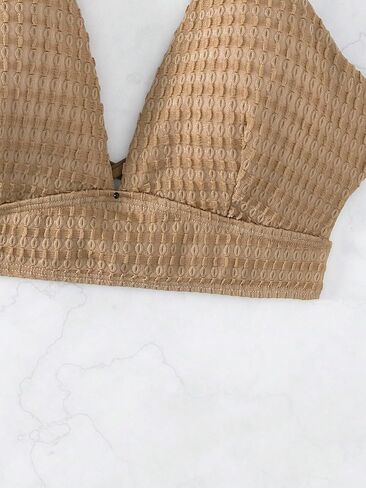 Women's Fashionable Solid Casual Color Swimsuit Top for Summer Beach in Saudi Arabia