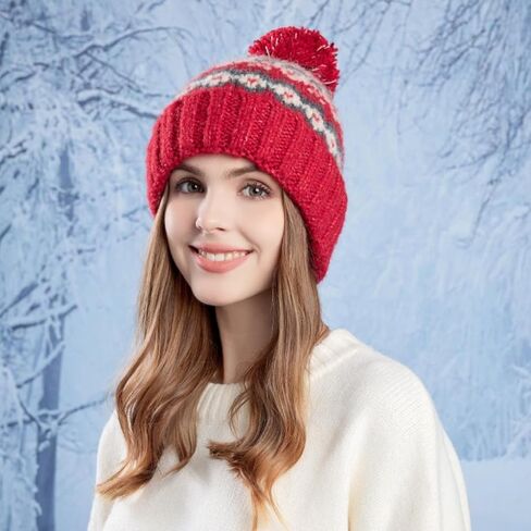 قبعة صغيرة متماسكة من Fair Isle للنساء ملونة للجنسين قبعة شتوية ناعمة ودافئة ولطيفة لملابس عيد الميلاد in Kuwait
