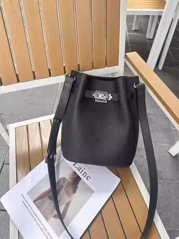 Tuyana — genuine leather crossbody bag in Kuwait