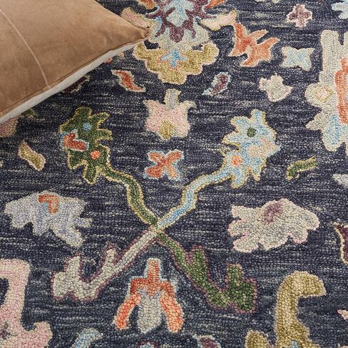 سجادة SAFAVIEH Blossom Collection - 2'3" x 8'، رمادي داكن ومريمية، تصميم زهور، صوف مصنوع يدويًا، مثالية لغرفة المعيشة وغرفة النوم وغرفة الطعام (BLM465H-28) in Kuwait
