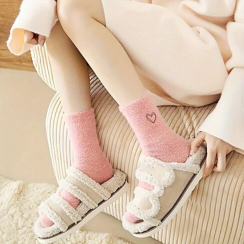 5 Pair of Women's Winter Christmas Decorations Socks,Keep Warm,Versatile And Stretchy,Christmas Gifts,Travel Essentials in Saudi Arabia