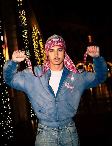 Aelfric Eden Badge Graphic Vintage Acid Wash Zip Up Hoodie Unisex Streetwear Hooded Sweatshirt with Pockets in Saudi Arabia