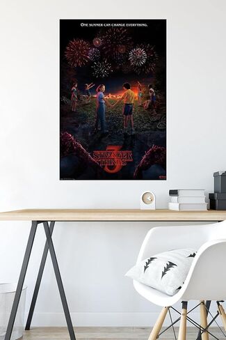 Trends International Netflix Stranger Things: الموسم 3 - ملصق حائط فني رئيسي، 22.375 بوصة × 34 بوصة، نسخة غير مؤطرة in Kuwait