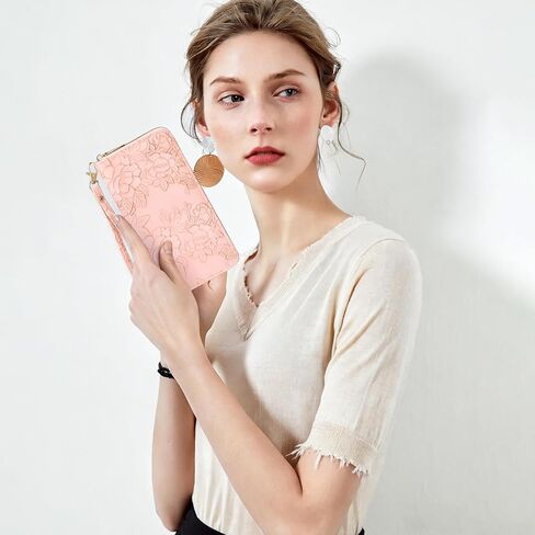 Wallet Women Clutch Leather Wristlet Wallet Fashion Embossed RFID Blocking Credit Card Holder with Strap in Saudi Arabia