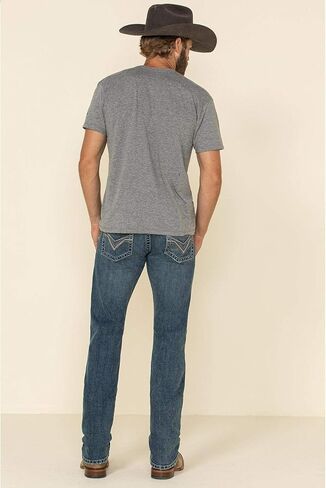 بنطلون جينز Wrangler Rock 47 من Magnolia Stretch Slim Straight Jeans أزرق 32W x 30L in Kuwait