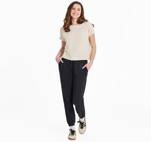 Life is Good Women's Solid Good Vibes Simply True Fleece Jogger, True Black in Saudi Arabia
