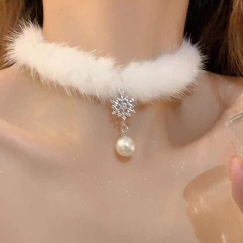 Snowflake Choker Necklace for Women Christmas Necklaces Fluffy Pom Pom Snowflake Pearl Pendant Choker for Women Winter Jewelry Gift in Saudi Arabia