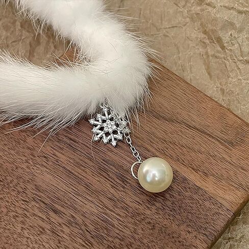 Snowflake Choker Necklace for Women Christmas Necklaces Fluffy Pom Pom Snowflake Pearl Pendant Choker for Women Winter Jewelry Gift in Saudi Arabia
