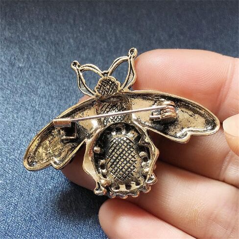 Rhinestone Bee Brooch Pin for Women Men Fashion Dainty Crystal Honeybee Animal Insect Brooches Lapel Pins Vintage Dress Accessories Birthday Holiday Jewelry in Saudi Arabia
