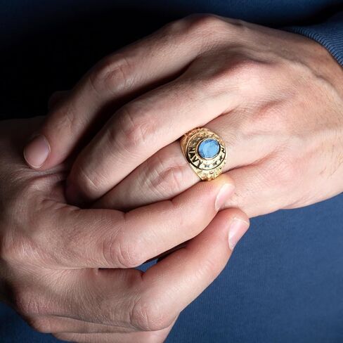 خاتم Claddagh Gold 14K من الذهب الأصفر الصلب للرجال مرخص من البحرية الأمريكية مع أحجار كريمة بيضاوية تم إنشاؤها في المعمل مع مقاسات متعددة للحلقات in Kuwait