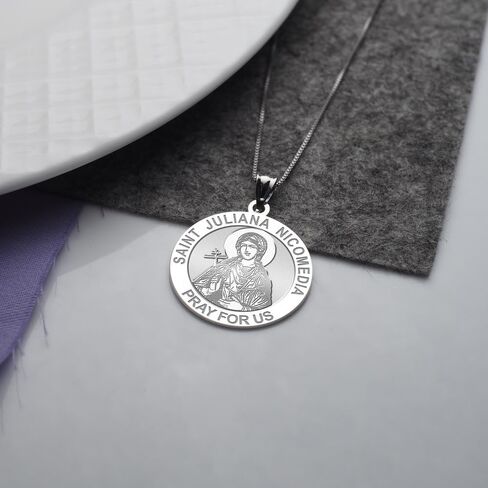 PicturesOnGold.com ميدالية دينية مستديرة من سانت جوليانا نيقوميديا ​​- حجم 3/4 بوصة من قلادة من الفضة الإسترلينية النيكل - مجوهرات حماية هدايا مسيحية للرجال والنساء in Saudi Arabia