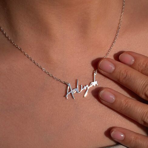 متلازمة القلب 925 اسم قلادة قلادة مخصصة للنساء، قلادات لوحة اسم شخصية، مجوهرات أنيقة لقطع الاسم، هدايا عيد الميلاد المثالية للنساء، تصميم أنيق للوحة الاسم in Kuwait