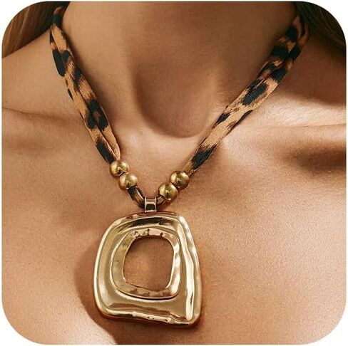 Layered Chunky Gold Geometric Square Pendant Necklaces, Trendy Big Oval Circle Cross Chain Choker Necklace Boho Charm Party Prom Jewelry Gift for Women in Kuwait