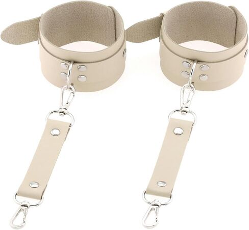 أساور بأصفاد مربوطة على الطراز القوطي الشرير من جلد البولي يوريثان بإبزيم معدني - أسود in Kuwait