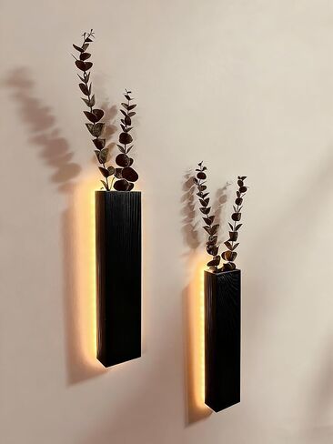 الأوكالبتوس الاصطناعي مع أضواء LED مزارعي الحائط ديكور جدار ريفي مع أضواء الكروم وهمية لديكور المنزل غرفة النوم غرفة المعيشة الحمام مزهرية معلقة للزهور المجففة والنباتات الصناعية (أسود) in Kuwait