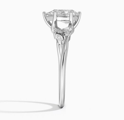 IGI Certified 1-5 Ct Pear Cut Lab Grown Diamond Ring – 10K/14K/18K Solid Gold, 925 Sterling Silver | Nature Inspired Engagement Ring for Women in Saudi Arabia