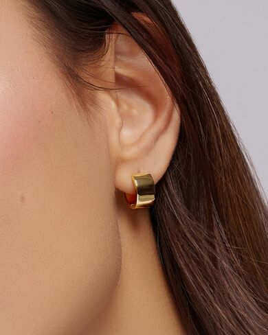 VÓEN Lustre Mini Hoops - 14K Yellow Gold Mini hoop, Sleek and Minimalist Small Gold Earrings with 13.5mm Diameter, Lightweight Everyday Golden Hoops, 7mm Wide Hypoallergenic Earings in Saudi Arabia